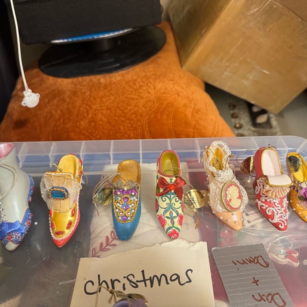 Ashton Drake Galleries set of Victorian Heirloom Shoe Ornaments Bone China